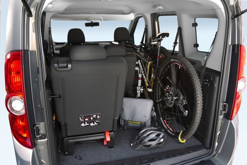 Opel Combo D 7 Sitzer Autos