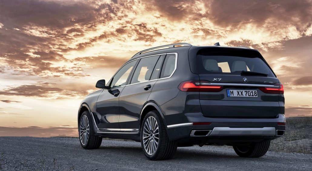 BMW X7 7 Sitzer Heckansicht